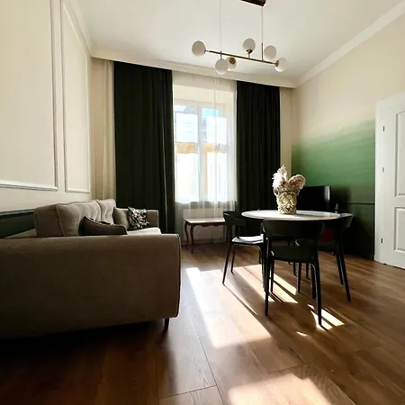 Aparthotel Piotrkowska 67 3*