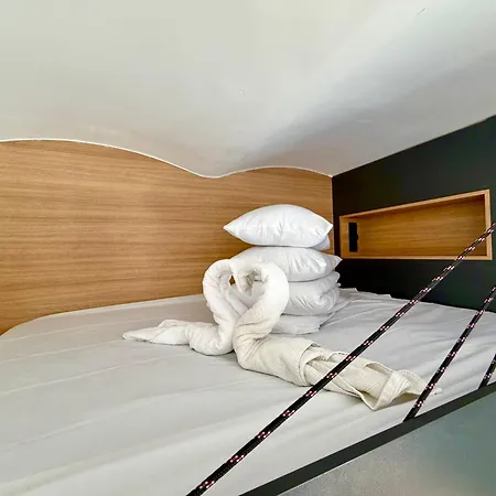 Piotrkowska 67 3* وودج